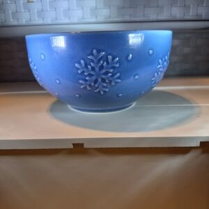 Set of 2 Libbey Dark Blue Snowflake Ceramic Soup/Cereal Bowls